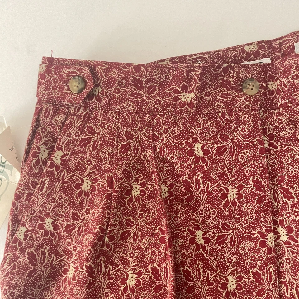 Vintage Izod Club Womens Mom Shorts 10 High Waist NEW Pleated Floral Red Ivory - Image 3 of 4