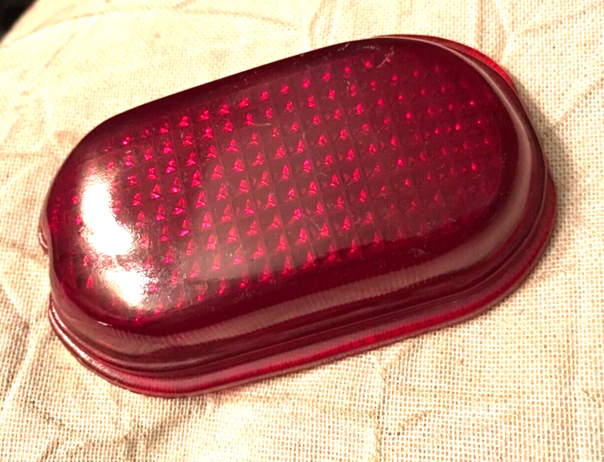 NORS 1937 1938 PONTIAC LYNX-EYE GLASS TAIL LIGHT LENS T-331.