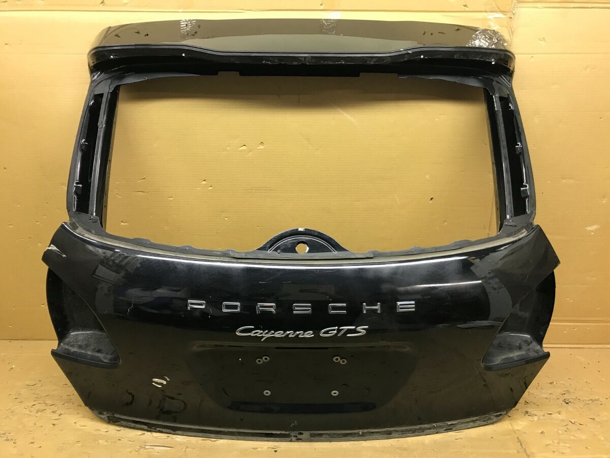 Trunk Ledge Kit | PORSCHE CAYENNE GTS 2015 Trunk Ledge Kit | PORSCHE CAYENNE GTS 2015