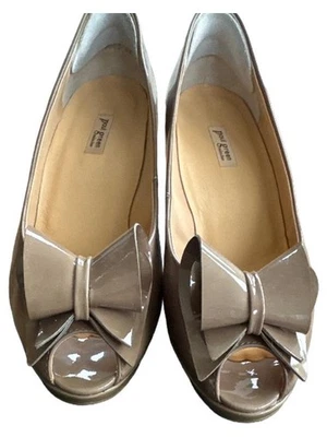 Paul Green Escarpins Femme Beige Peep Toe Nœud Vernis Élégant (EU 37.5) - Photo 1/4