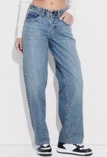 NEW Wild Fable Women's Mid Rise 90's Relaxed Straight Frayed Hem Jeans Size 00