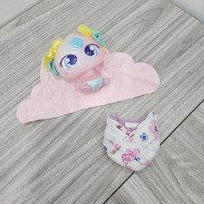 DISTROLLER Neonato Sorpresito Felicia Rosa Rizado Amarillo Pelo Coletas con Manta