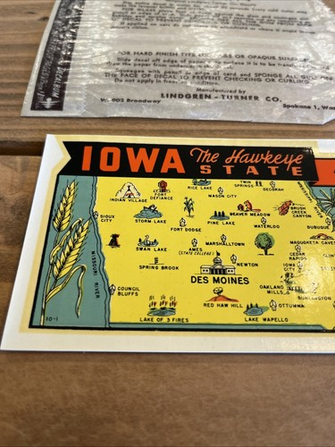 IOWA THE HAWKEYE STATE DECALCOMANIA DA VIAGGIO VINTAGE TRASFERIMENTO ACQUA LINDGREN-TURNER CO. - Foto 2 di 4