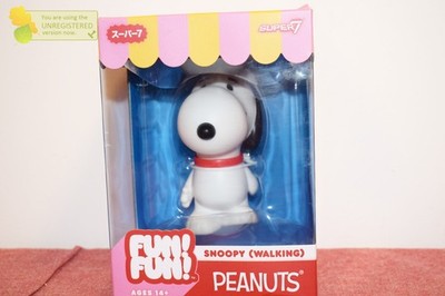 Super7 Peanuts Fun! Fun! Wave 02 Snoopy Walking Figure