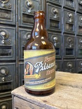 Vintage Independent Milwaukee Brewery Beer Bottle Wisconsin Braumeister 1945