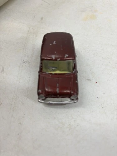 CORGI TOYS MORRIS MINI MINOR CAR No 226 VINTAGE DIECAST