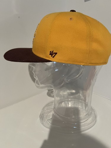 Cappello Berretto Cleveland Cavaliers '47 Marca NBA Hardwood Classics Snapback Vino Oro - Foto 2 di 5