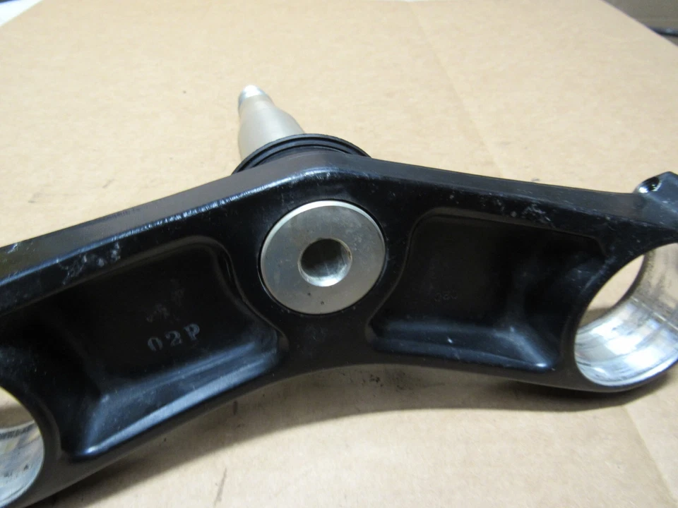 Soporte de horquilla inferior triple árbol delantero Kawasaki Ninja ZX12R ZX1200r 2000 Foto 2 de 4