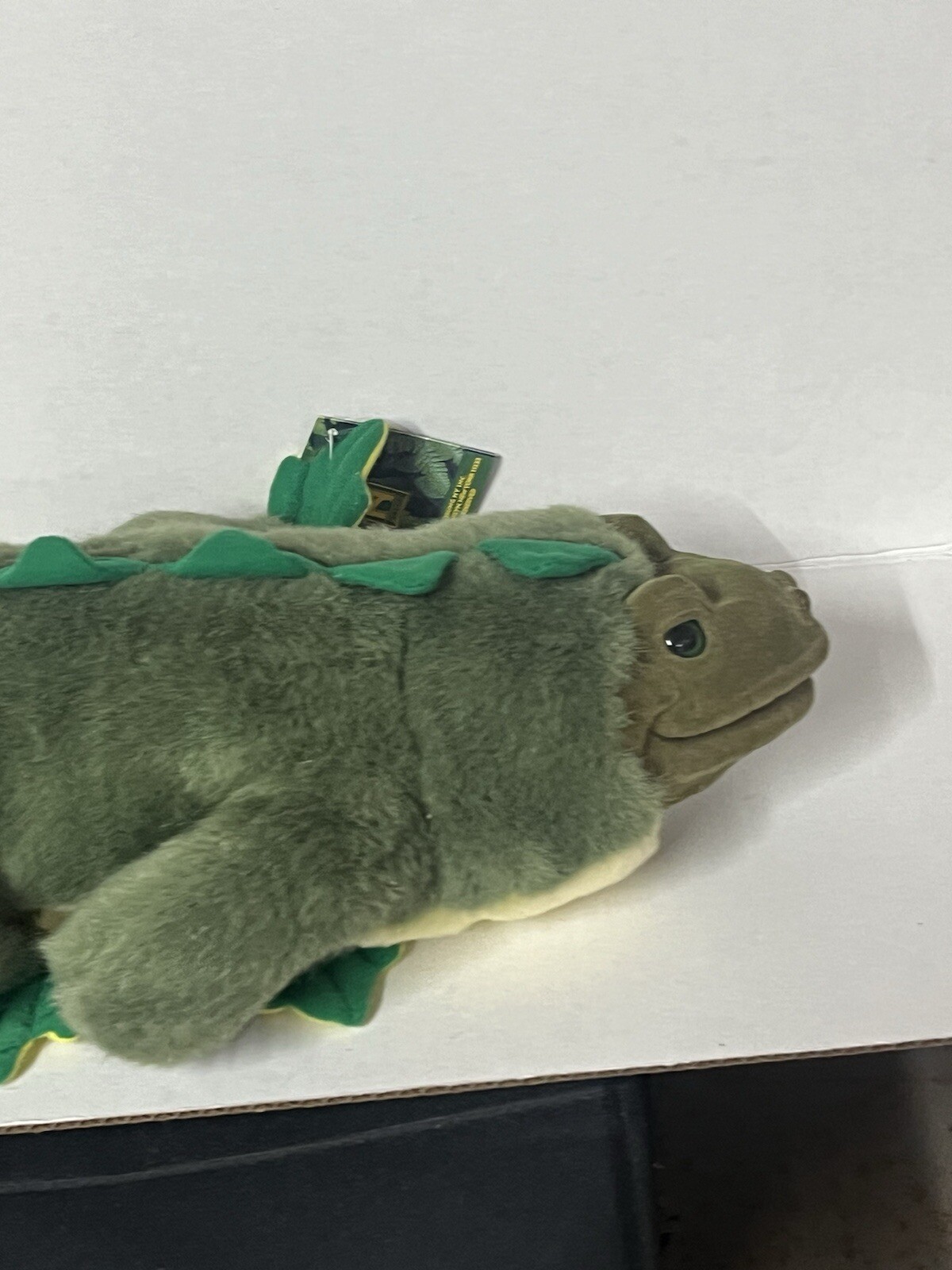 Iguana Lizard Reptile Puppet Hosung Brand Plush w/Tags 1997