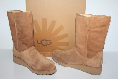 ugg amie 8.5