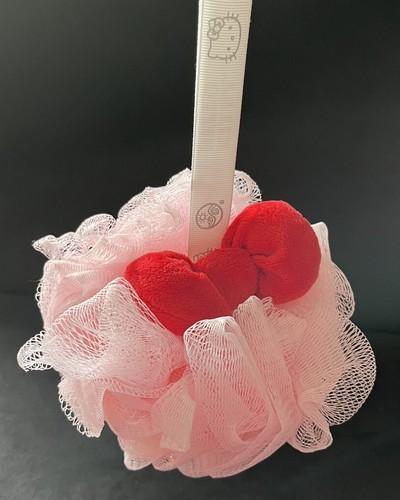 Hello Kitty Pink Mesh Sponge Puff Red Bow By Earth Therapeutics - Picture 2 of 5