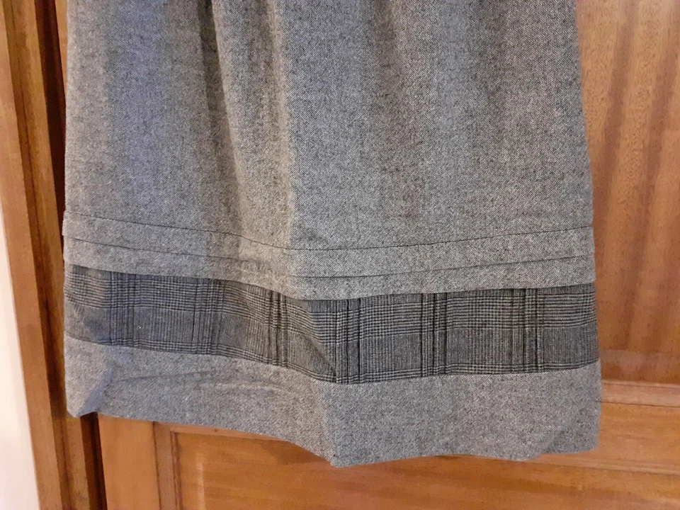 robe hiver entièrement doublée. Evasée sous la poitrine. Gris chiné. - Photo 4/4