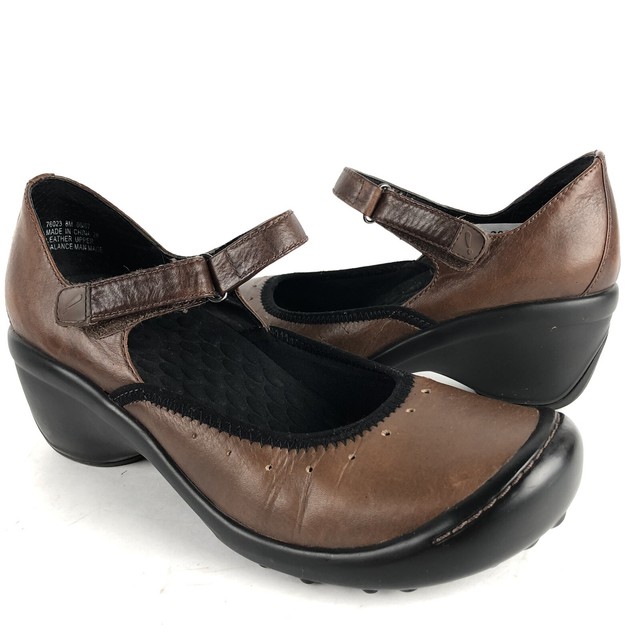 comfortable mary jane shoes for walking