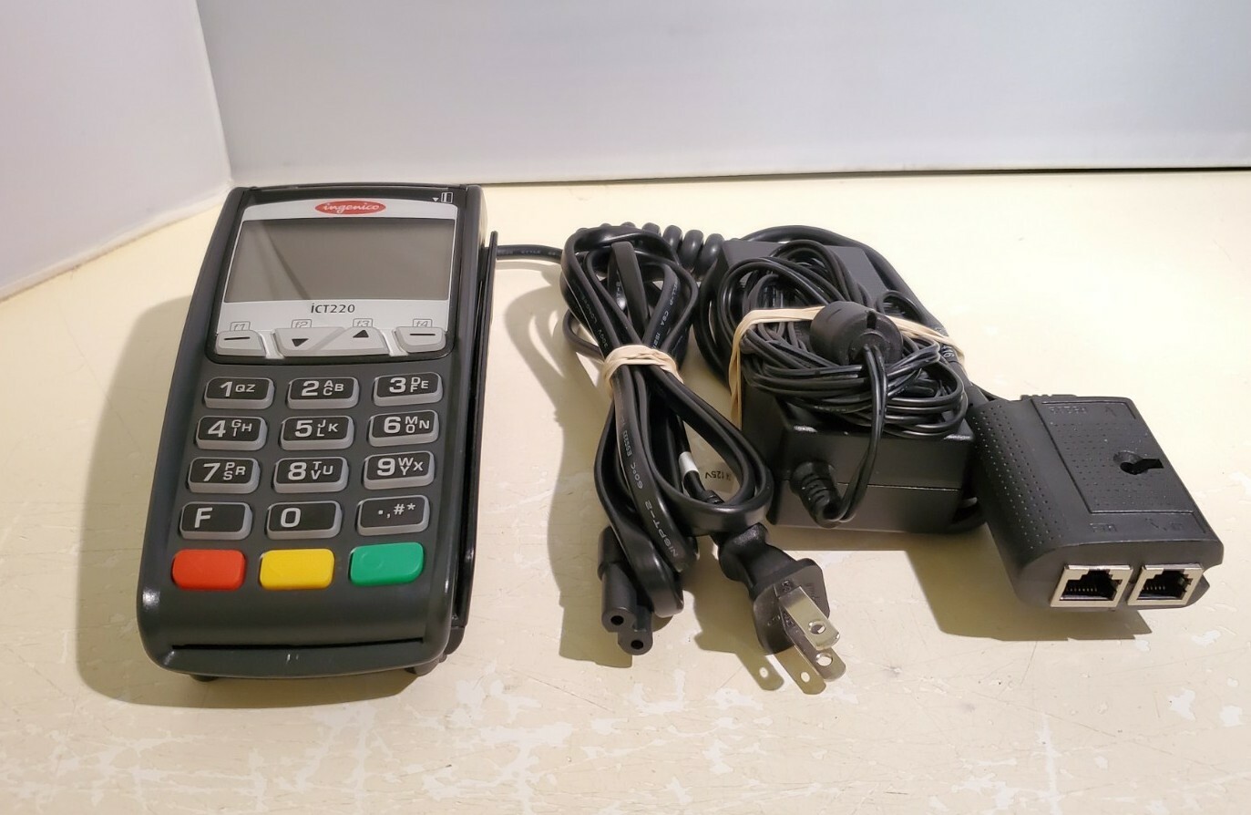 Ingenico ICT220 Credit Card Terminal w/ EMV Chip Reader & RS232 Adapter -  TESTED 18227102407 | eBay