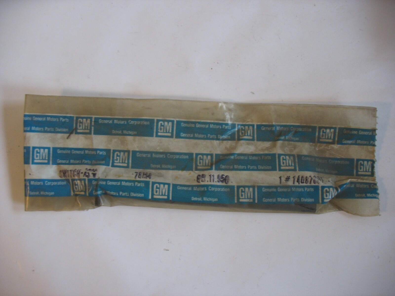 New NOS GM 1984-85 Chevrolet Door Ajar Indicator Switch 14087681  