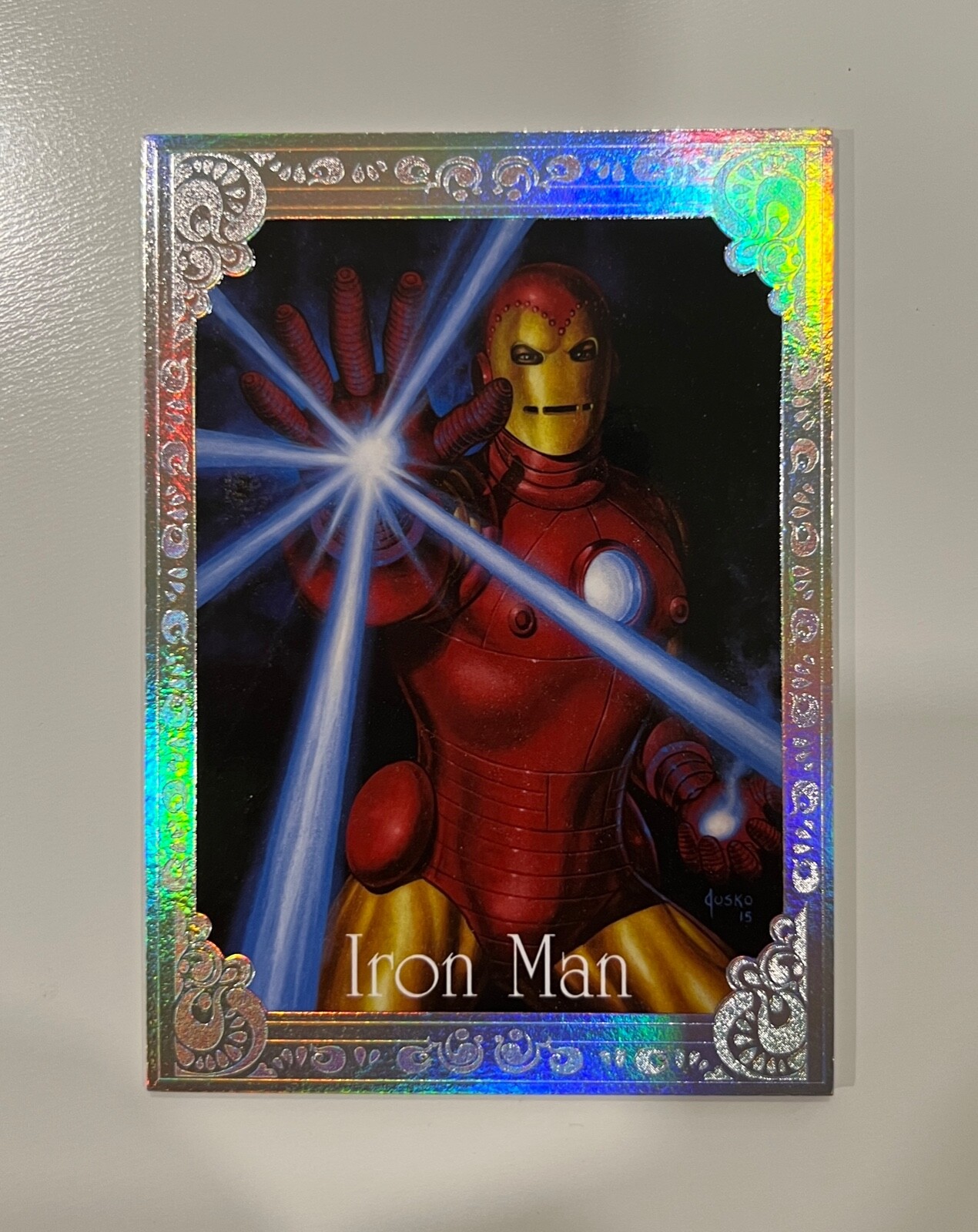 2016 Marvel Masterpieces Red / Rainbow Gallery Insert Card #96 IRON MAN /25 RARE