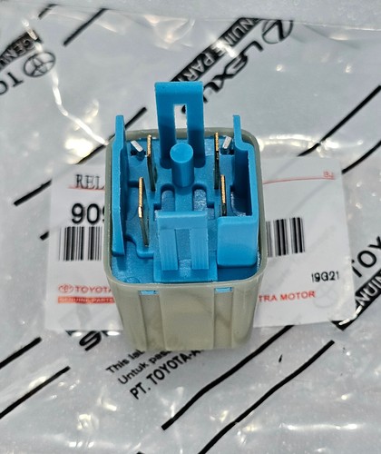 TOYOTA LAND CRUISER BJ61 DYNA TOYOACE BU100 BU303 BU60 WU300 LIGHT CONTROL RELAY - Picture 5 of 7