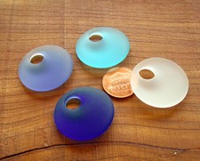 PICK 2pcs 30mm donut coin sea beach frosted glass pendant beads blue white
