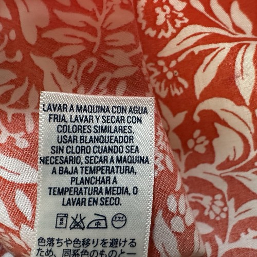 Old Navy women size small classic button down shirt with floral print - Picture 10 of 10