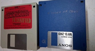 Vintage 3.5'' Floppy Disk PC Game Lot 40+ Carmen Sandiego After Dark DOS 90s