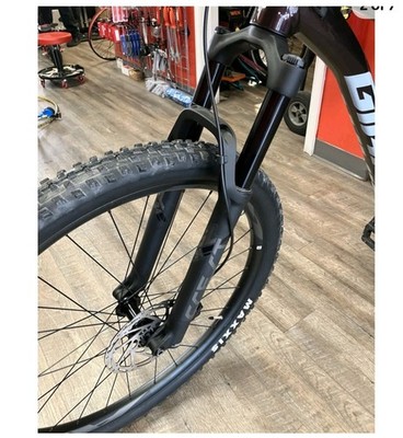 Giant Crest 34 SL RCL 29 fork, 130mm, 15x110 Boost, 44mm offset