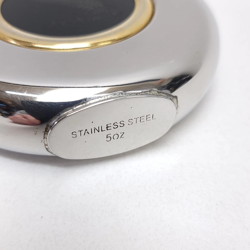 New Zealand All Blacks Whisky Bourbon Frasco Acero Inoxidable 5oz. Tamaño divertido Foto 3 de 4