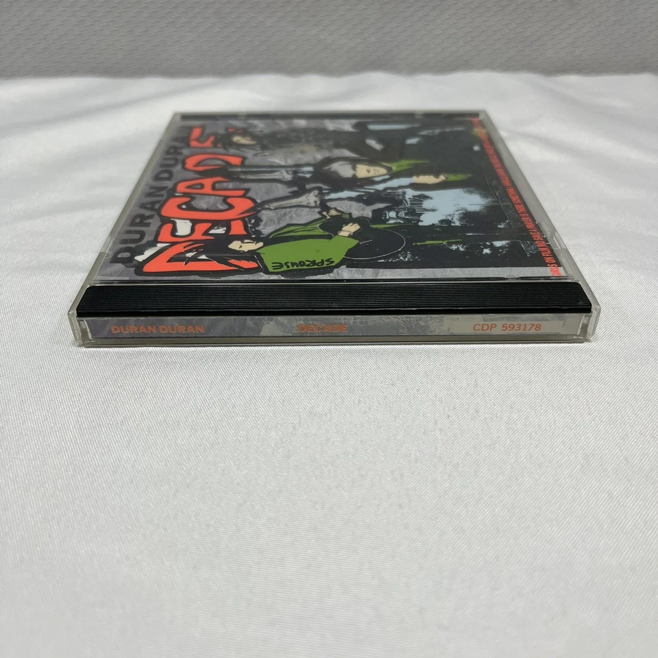 Duran Duran - Decade - CD Album - 14 Greatest Hits - 1989 EMI Records Ltd Foto 2 de 4