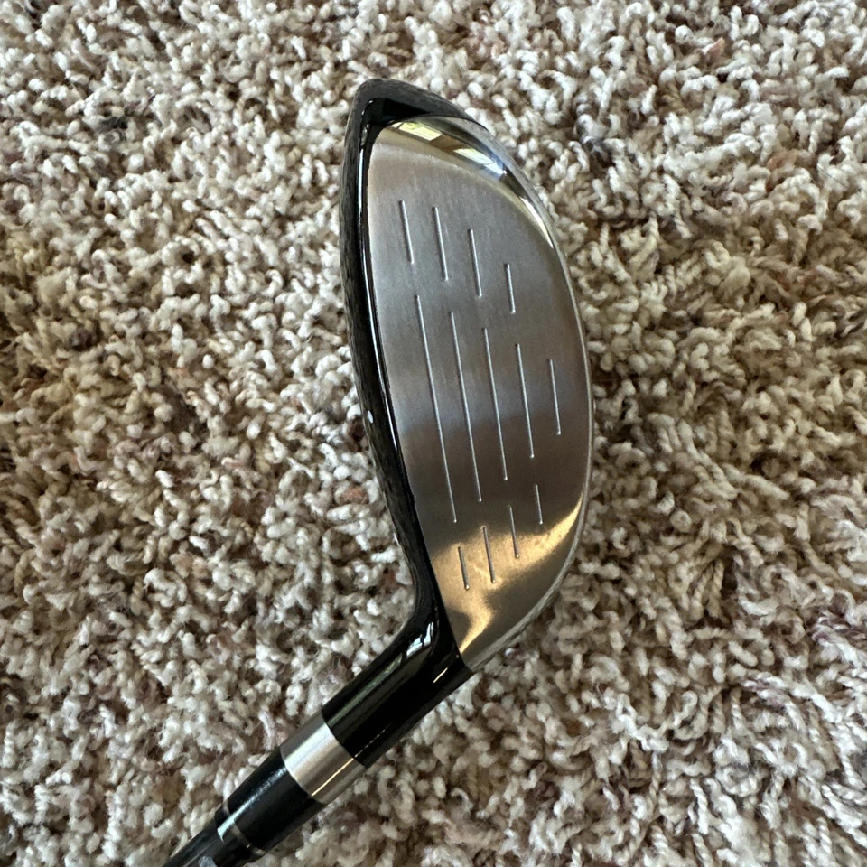 Tommy Armour 845 Speed Chamber 3 Hybrid Apollo Shadow Graphite R Flex Golf Club - Image 2 of 4