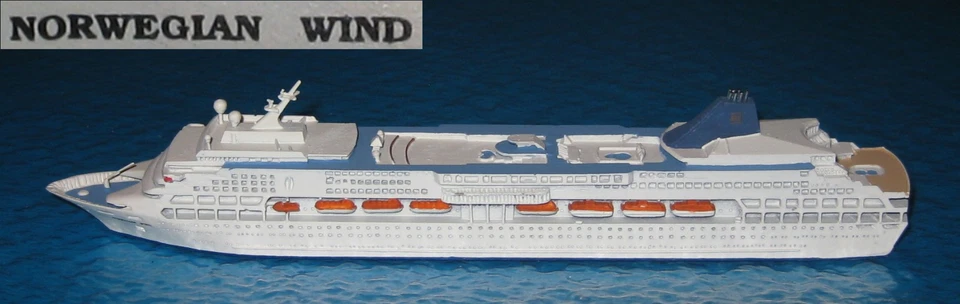 BS Kreuzfahrtschiff NORWEGIAN WIND ex WINDWARD, Albatros 220, Metall, 1:1250