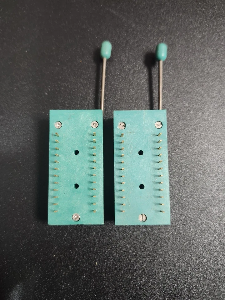 Textool 24-Pin ZIF Sockel 2er Pack - Vintage IC Test / Programmer Sockets - Bild 3 von 4