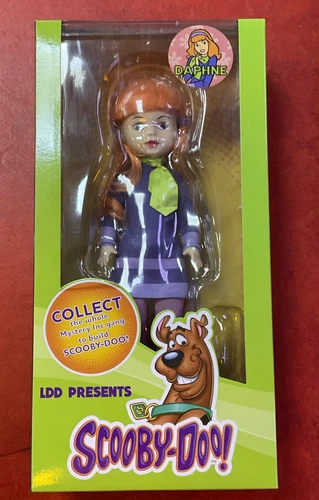 Living Dead Dolls LDD Presents DAPHNE Scooby-Doo ** MISSING SCOOBY PIECE **