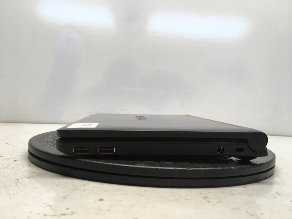 Toshiba NB255-N250 Intel Atom N455 1,66 ГГц 1 ГБ без жесткого диска - Изображение 4 из 4