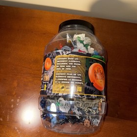 Vintage LEGO BIONICLE 8715: Ultimate Creatures Accessory Set (99% Complete) 