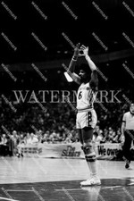 CV758 Julius Erving Dr J Philadelphia 76ers Sixers 8x10 11x1416x20 24x36Photo