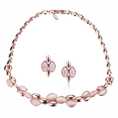 Schmuckset in 14K Rotgold, konturierter Halskette Ohrring, zeitlos eleganter Stil