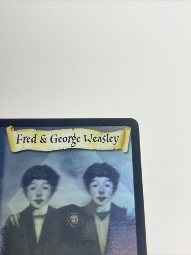 Harry Potter Card Fred and George Weasley Holo Card 5/80 2001 Warner Bros - Picture 5 of 6