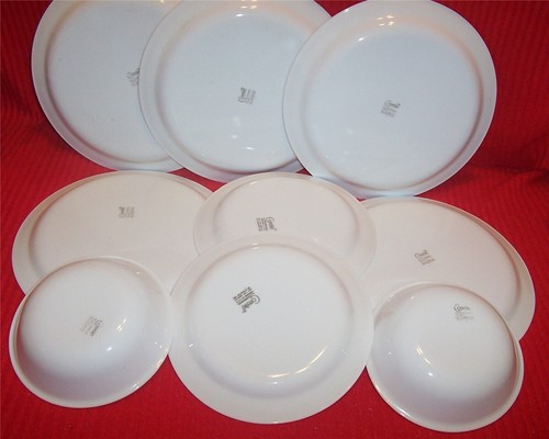 Corelle Almond 9 Piece - Picture 3 of 4