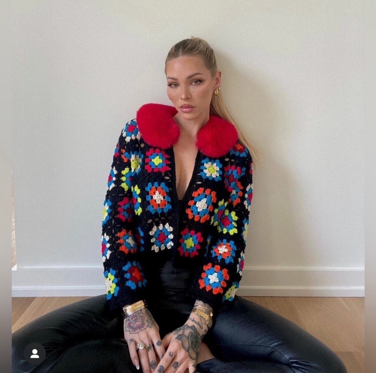 Alice + Olivia Anderson Cropped Cardigan Faux Fur Collar Crochet