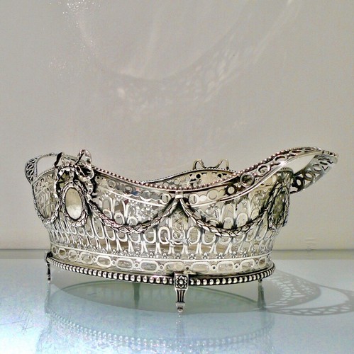 George V Antique Sterling Silver Basket London 1911 Wakely & Wheeler - Picture 2 of 9