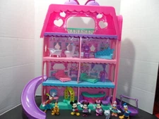 Disney Minnie Mouse Bow Tel Hotel Play Set/Doll House Furnished with Accessories