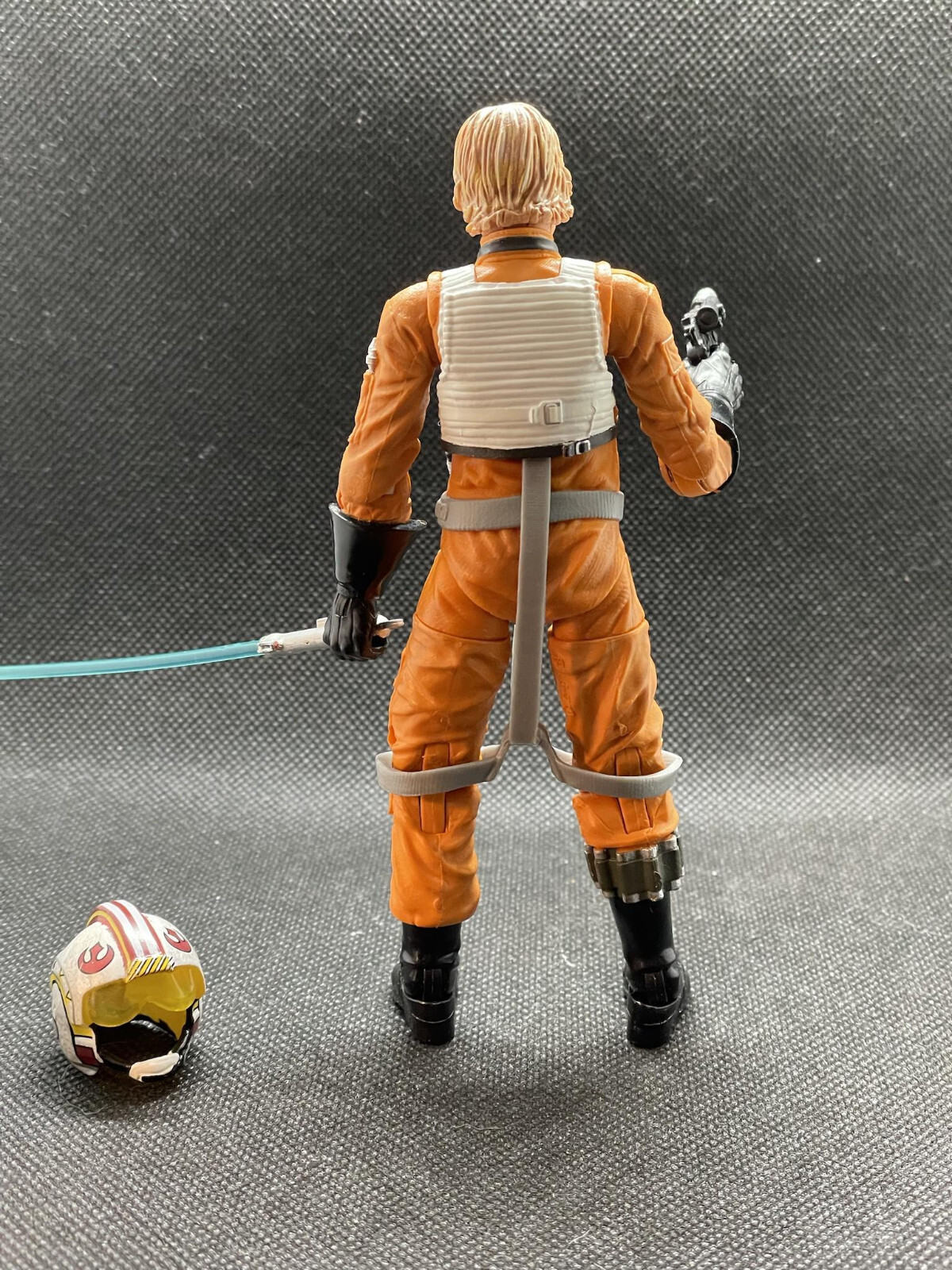 Hasbro Star Wars Black Series Luke Skywalker X-Wing Pilot 6" Action Figure