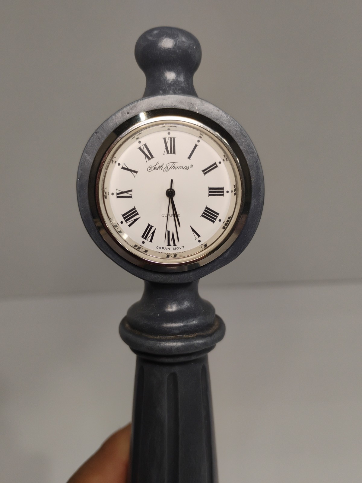 Seth Thomas Pedestal Street Clock Black Resin Mantel Table Clock Quartz Japan