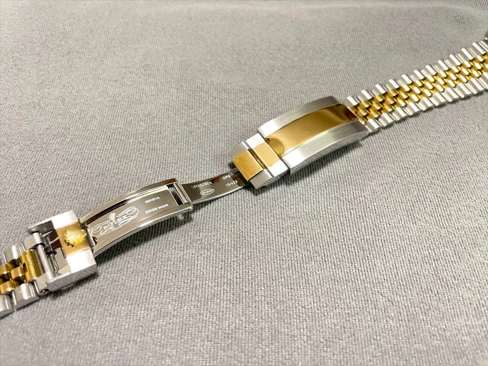 Correa de acero con cierre Oysterflex Jubilee dorado medio para Apple Watch Ultra S10 42-49 Foto 3 de 4