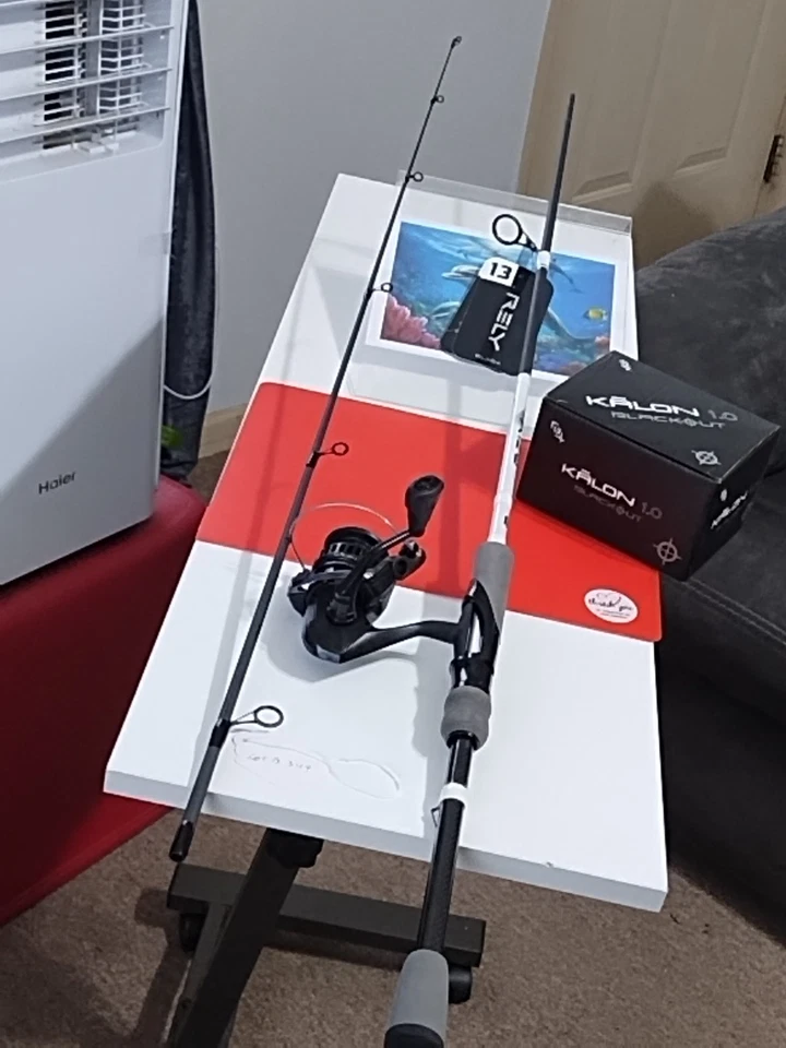 Nueva caña de pescar giratoria 13 Rely negra 6'7" MH 10-20 lb y carrete Kalon 1.0... Foto 4 de 4