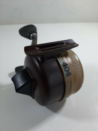 Vintage Zebco 404 Closed Face Fishing Reel U.S.A - Picture 6 of 10