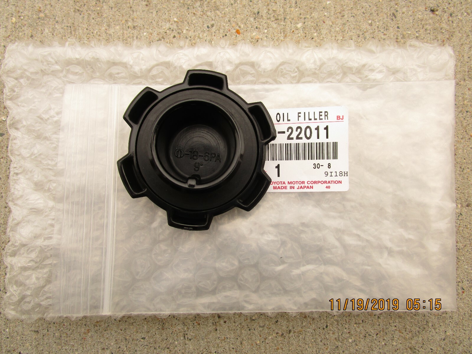 FITS: 97 - 05 TOYOTA CELICA GT GTS ENGINE OIL FILLER CAP OEM BRAND NEW