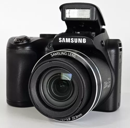 Samsung WB110 Digitalkamera [20,2 Megapixel , 26-Fach Opt. Zoom] SEHR GUT