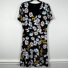 Ann Taylor Faux Wrap Fit & Flare Dress Women's Large Floral Short Sleeve Stretch