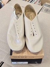 Jazz Tap dance shoe TAN Tie up LEO's 5026 Giodano sizes 9M LEO leather upper