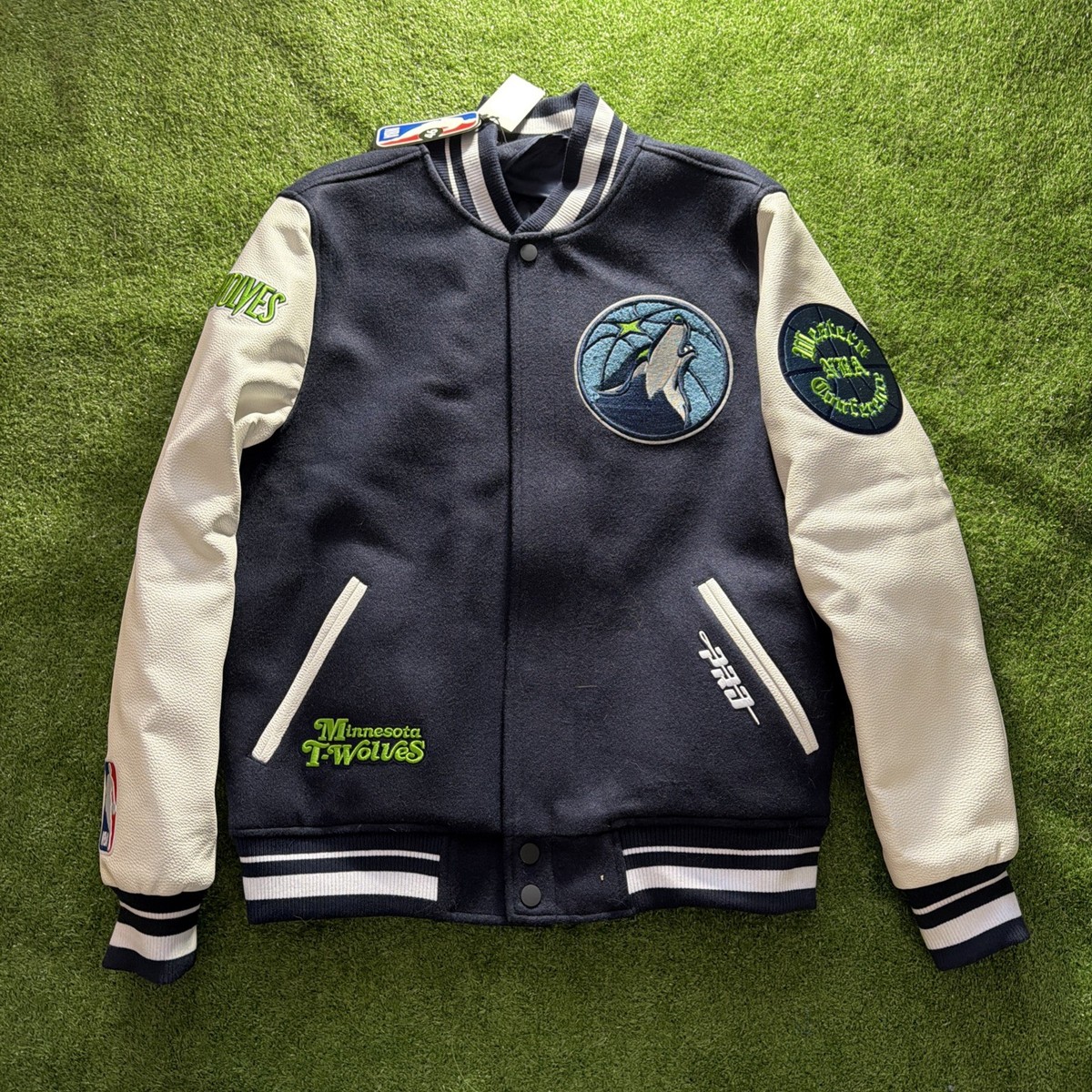 Pro Standard NBA Minnesota Timberwolves Mashup Men Varsity Jacket